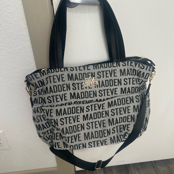 Steve Madden Logo Diaper Bag Tote w/ Changing Mat - EUC - Picture 2 of 11